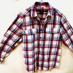 Woman’s Flannel shirt size M